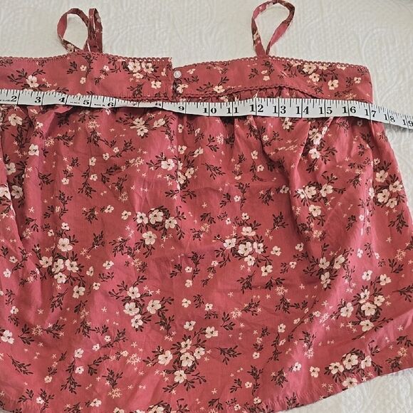 - Old Navy Pink Smocked Buttoned Camisole size medium - Picture 4 of 6